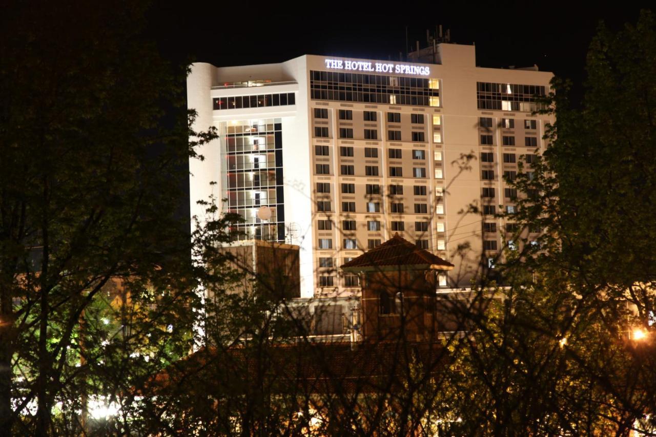 The Hotel Hot Springs Buitenkant foto